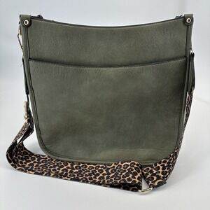 Jen & Co. Chloe crossbody bag in olive vegan leather